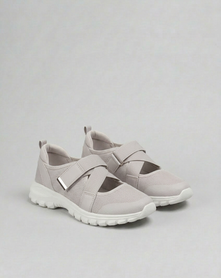 SERAPHINA Premium Sneaker